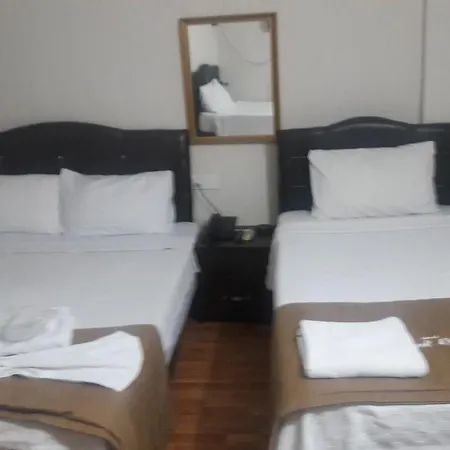Simal Butik 3* Smirne